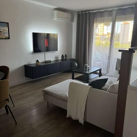 Apartamento Olympie, Airport, Train And Tram Station Fully Equipped For 3 Peoples Niza