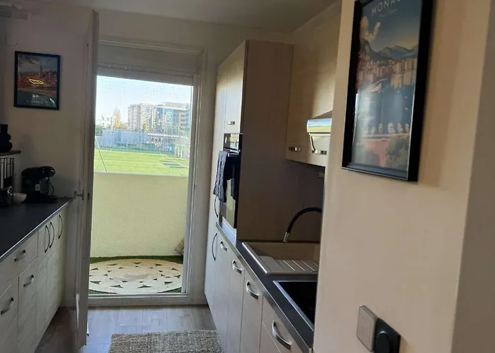 Appartement Olympie, Airport, Train And Tram Station Fully Equipped For 3 Peoples